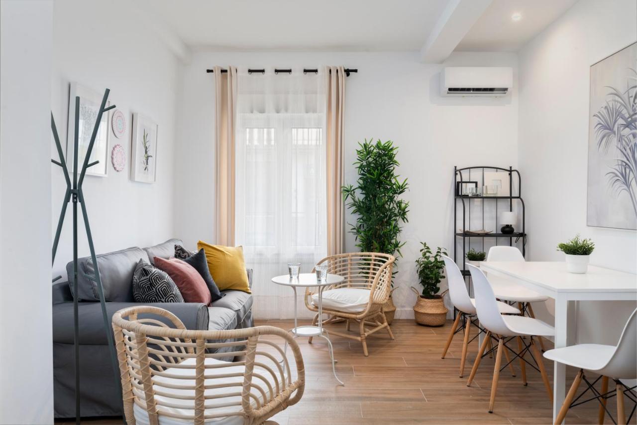Mino Suite Apartment Sevilla Exterior foto